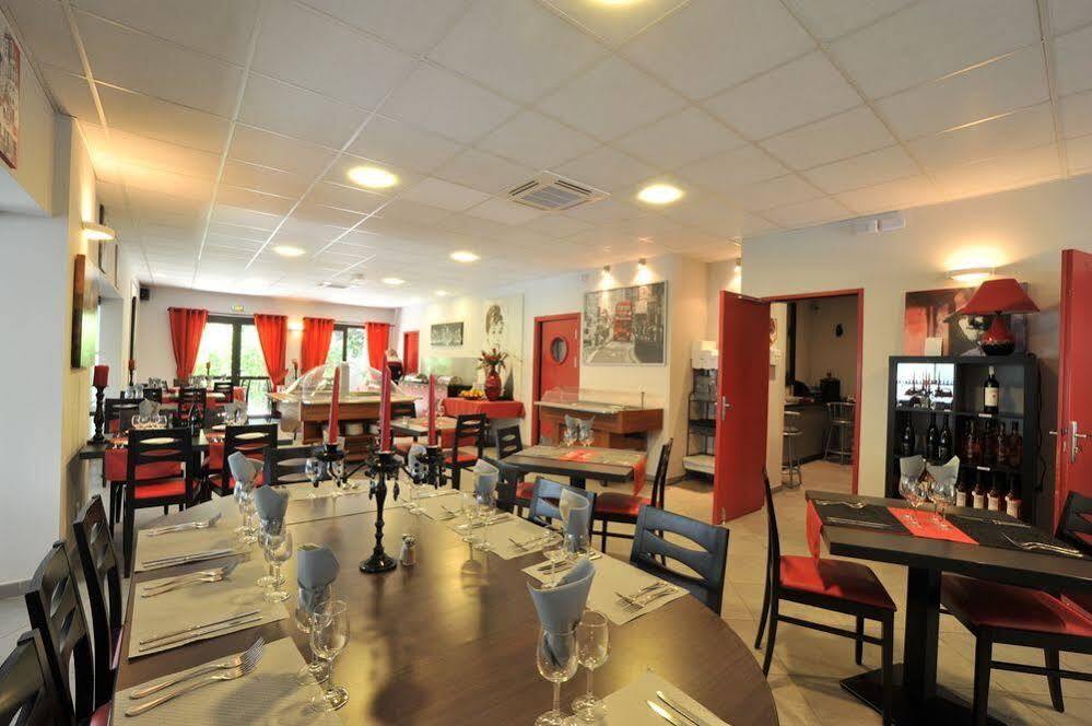 Hotel Au Relais De Trans Draguignan Kültér fotó
